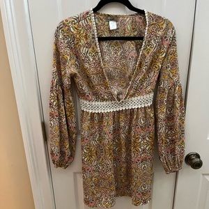 ⭐️3/$22⭐️ Women’s love squared deep V mutilcored dress in size medium